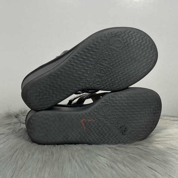 Skechers Women Memory Foam Sandals - Picture 7 of 8